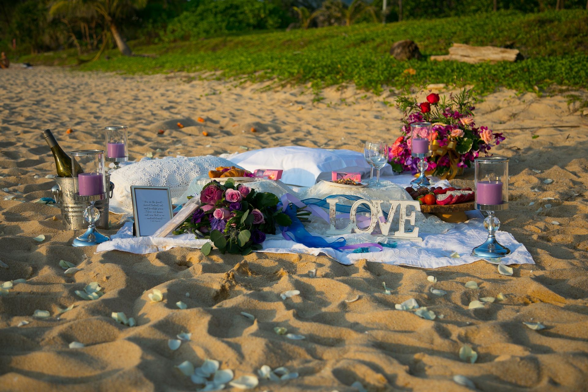 Romantic picnic on the beach.